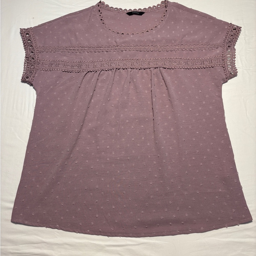 Chic Mauve Lace Trim Blouse